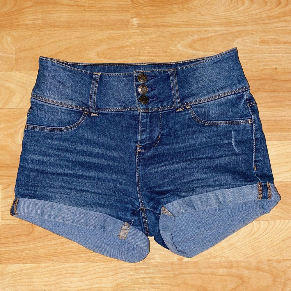 HIGH RISE DENIM SHORTS
